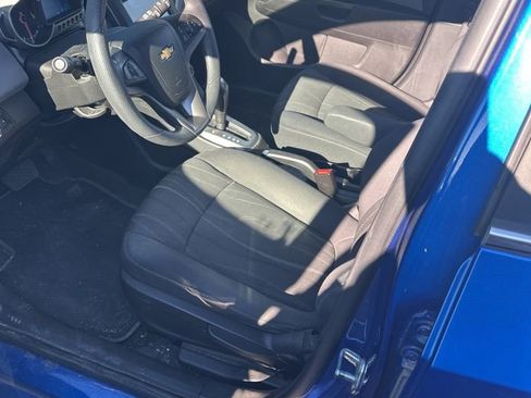 Used 2016 Chevrolet Sonic LT w/ Fun and Sun Package image 5