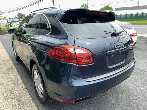 Used 2011 Porsche Cayenne S image 4