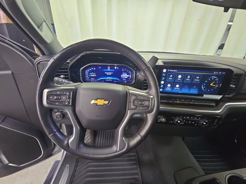 Certified 2022 Chevrolet Silverado 1500 LT image 11