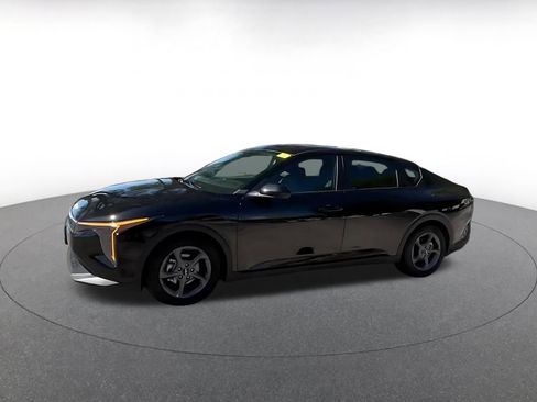 Used 2025 Kia K4 FWD image 6
