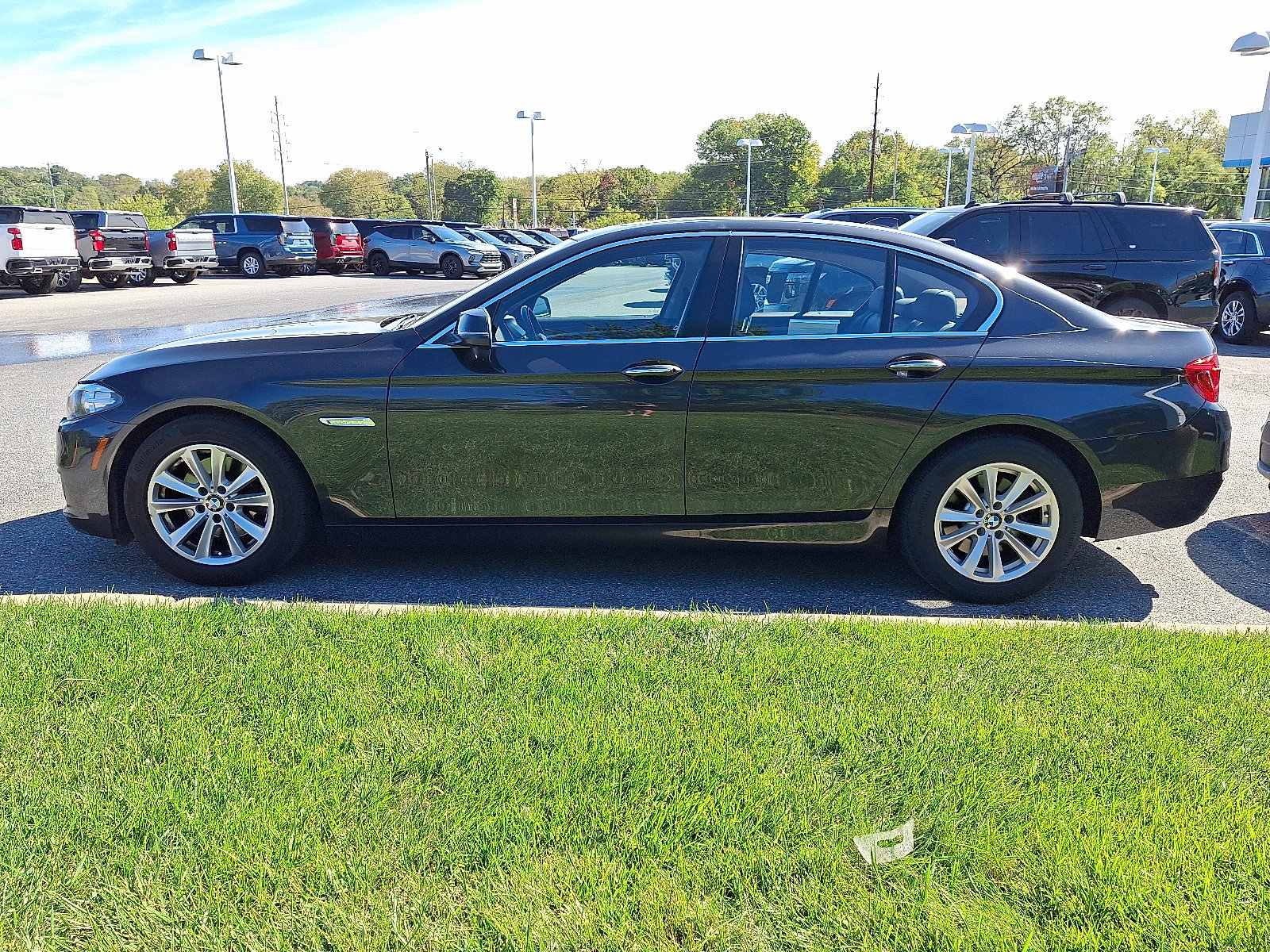 Used 2015 BMW 528i xDrive Sedan AWD/4WD image 4