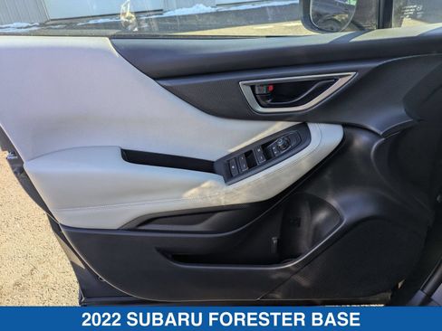 Used 2022 Subaru Forester AWD/4WD image 12