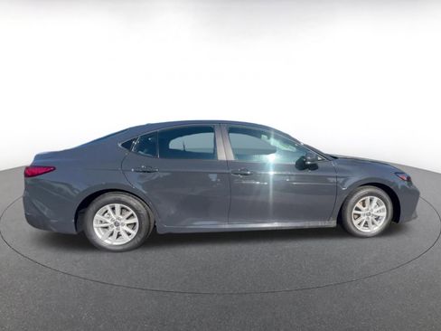 Used 2025 Toyota Camry LE image 16
