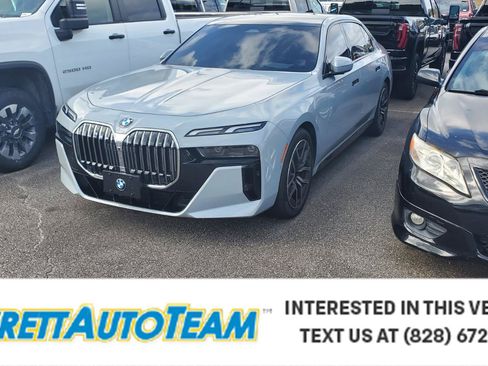 Used 2024 BMW 740i xDrive w/ Premium Package AWD/4WD image 1