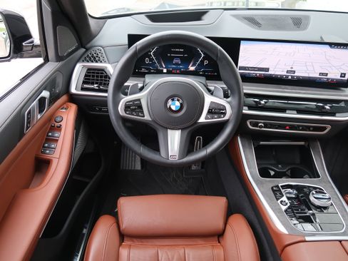 Used 2025 BMW X5 xDrive40i w/ Executive Package AWD/4WD image 14