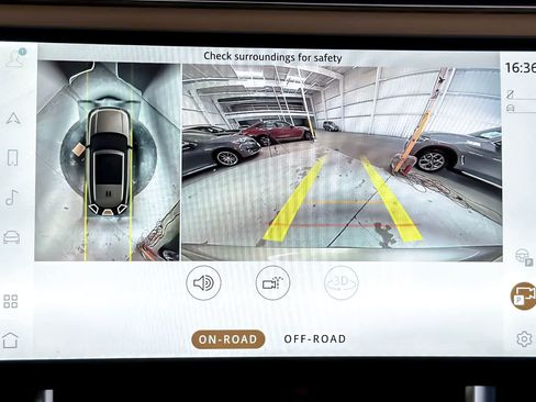 Used 2023 Land Rover Range Rover Long Wheelbase Autobiography image 20