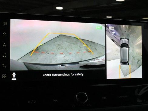 New 2026 Mitsubishi Outlander SE image 13