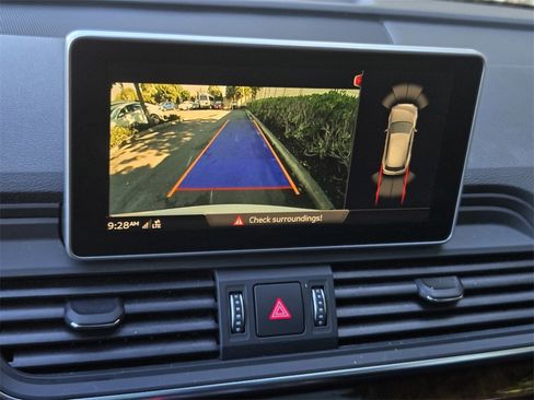 Used 2018 Audi Q5 2.0T Premium Plus w/ Premium Plus Package image 17