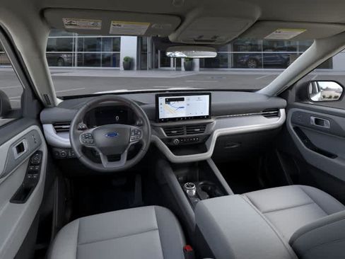 New 2026 Ford Explorer Active w/ Active Comfort Package RWD image 9