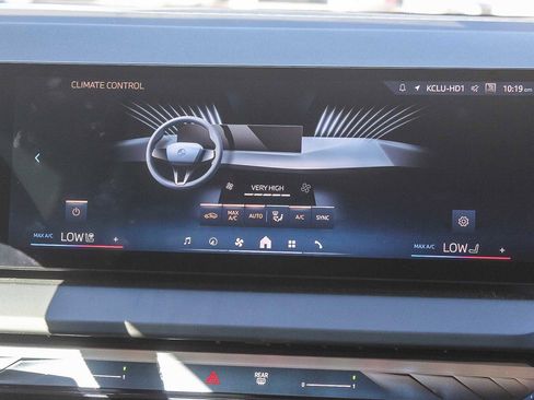 Used 2025 BMW X3 xDrive30i image 14