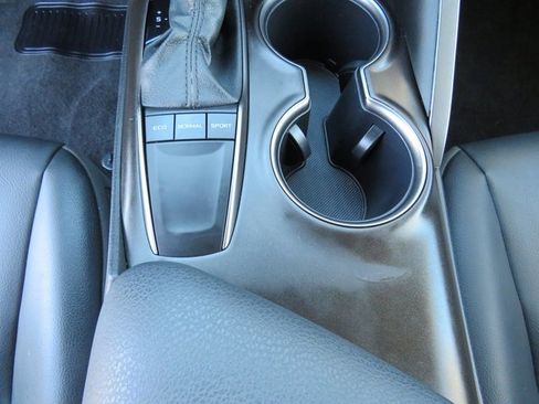 Certified 2024 Toyota Camry SE image 21