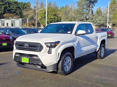 New 2026 Toyota Tacoma SR5 image 3