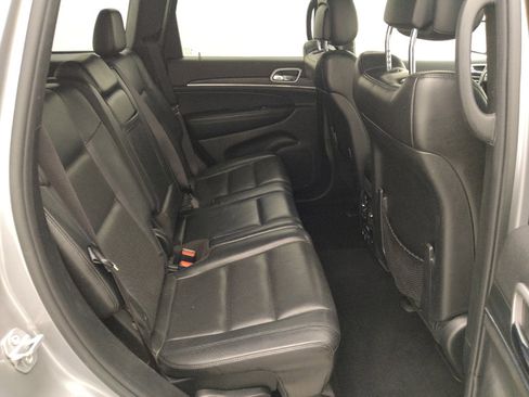 Used 2020 Jeep Grand Cherokee Limited w/ Luxury Group II RWD image 19