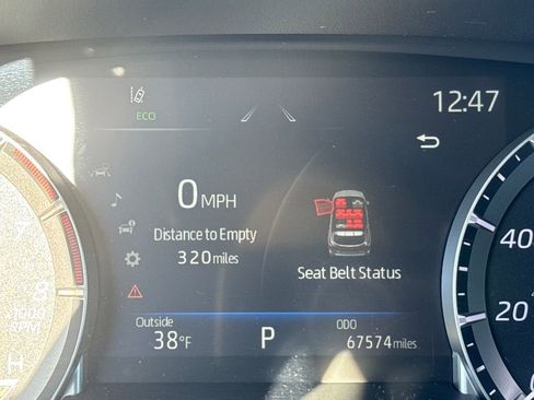 Used 2023 Toyota Highlander L image 19