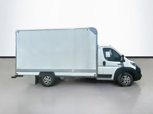 Used 2025 RAM ProMaster 3500 w/ Quick Order Package 22G SLT FWD image 3