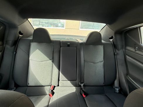Used 2013 Dodge Avenger SE FWD image 9