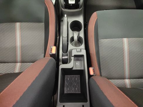 New 2025 Nissan Versa SR w/ Trunk Package image 23