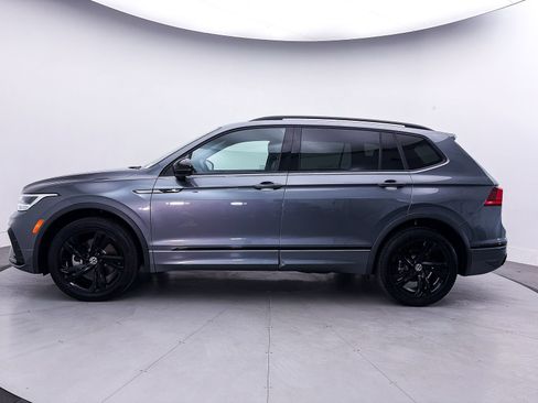 Used 2024 Volkswagen Tiguan SE R-Line FWD image 39