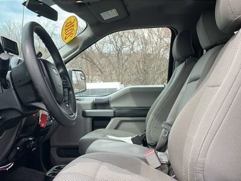 Used 2016 Ford F150 XLT image 10