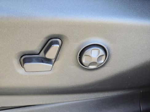 New 2026 Chrysler Pacifica Select image 25