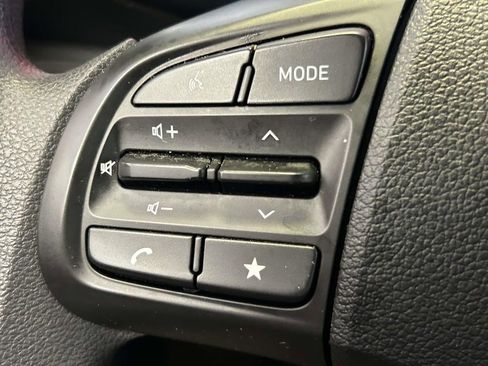 Used 2026 Hyundai Venue SE FWD image 23