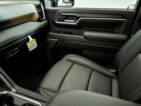 New 2026 GMC Sierra 2500 Denali w/ Denali Reserve Package image 18