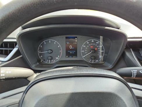 Used 2025 Toyota Corolla LE image 11