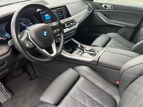 Used 2023 BMW X5 xDrive45e image 39