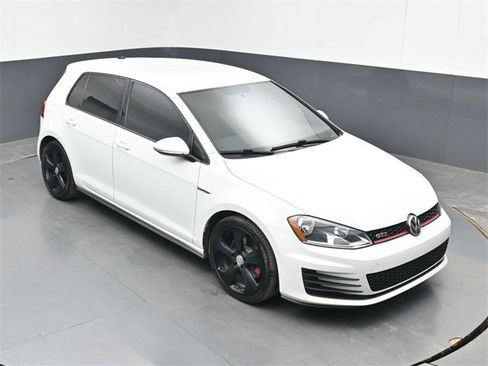 Used 2017 Volkswagen GTI S image 13