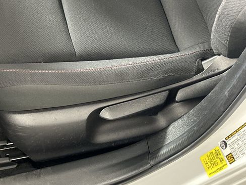 Used 2023 Toyota Prius Prime SE image 19