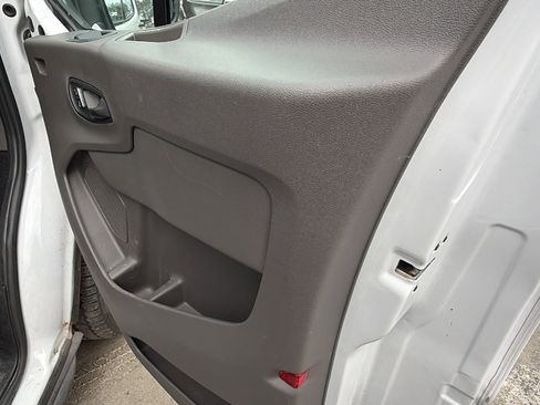 Used 2024 Ford Transit 350 XLT image 18