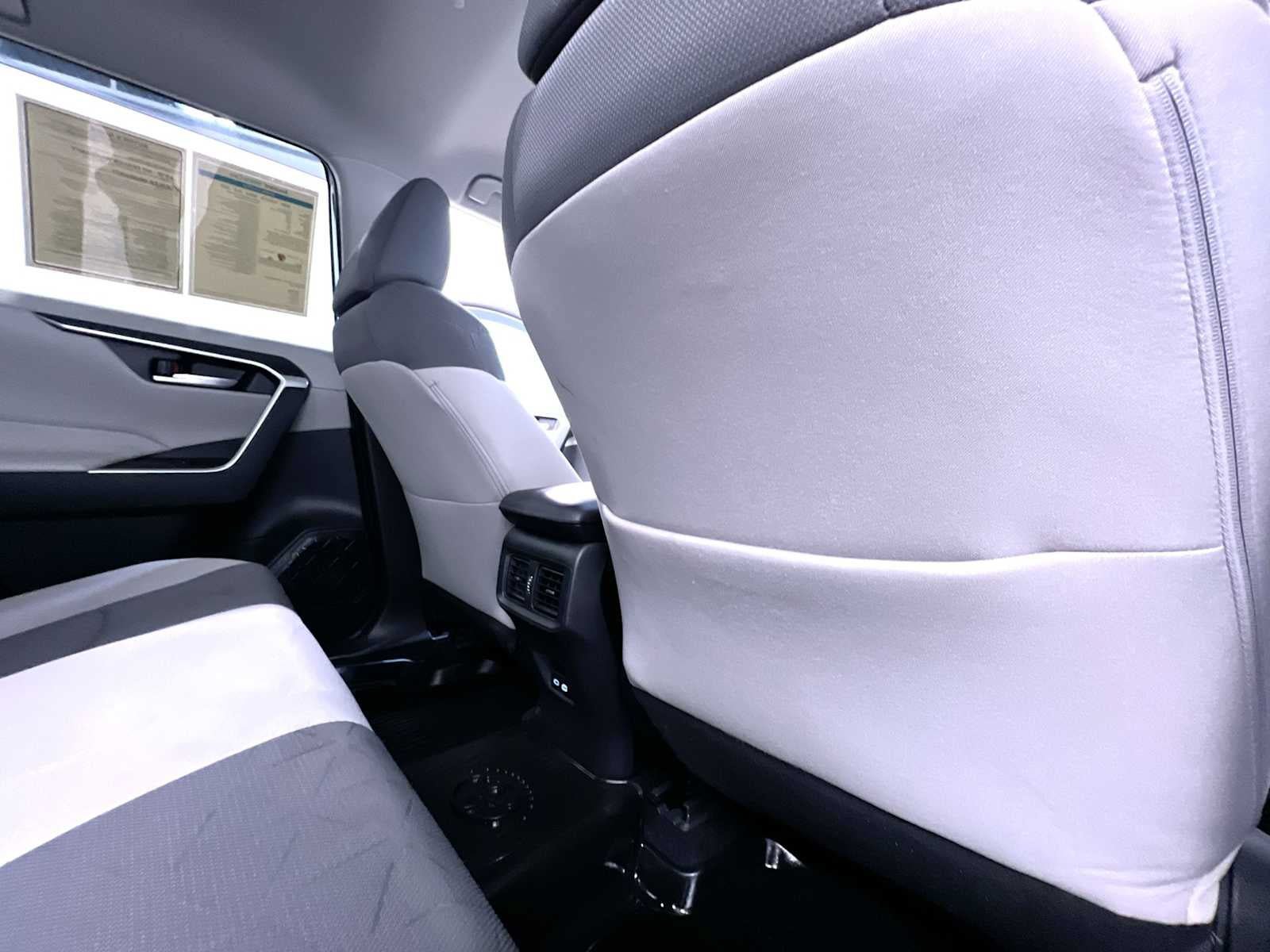 Used 2024 Toyota RAV4 XLE AWD/4WD image 39