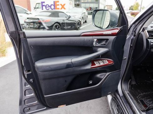Used 2015 Lexus LX 570 4WD w/ Luxury Package image 13