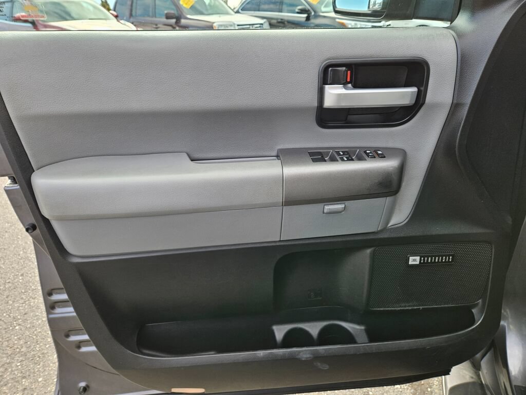 Used 2011 Toyota Sequoia Limited AWD/4WD image 21