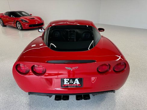 Used 2007 Chevrolet Corvette Z06 w/ Preferred Equipment Group RWD image 12