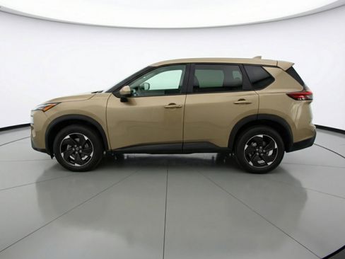 Used 2025 Nissan Rogue SV image 5