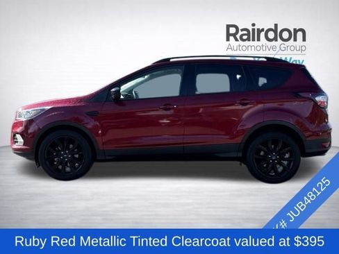 Used 2018 Ford Escape SE w/ SE Sport Appearance Package FWD image 4