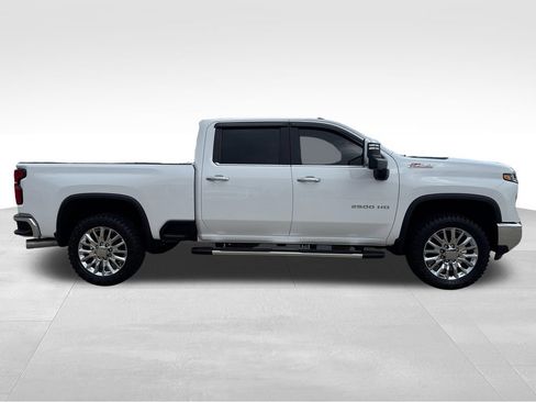 Used 2024 Chevrolet Silverado 2500 LTZ w/ LTZ Convenience Package AWD/4WD image 9