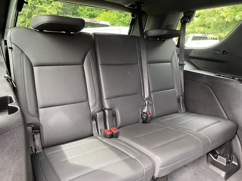 Used 2021 Chevrolet Tahoe LT w/ LT Signature Package AWD/4WD image 38