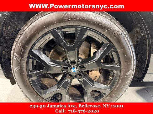 Used 2021 BMW X7 xDrive40i w/ Premium Package AWD/4WD image 15