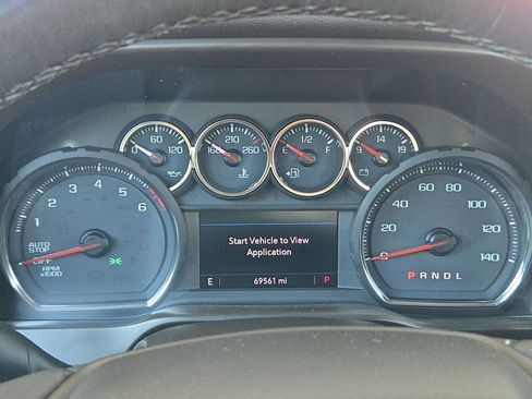 Used 2019 Chevrolet Silverado 1500 LTZ w/ LTZ Convenience Package AWD/4WD image 15