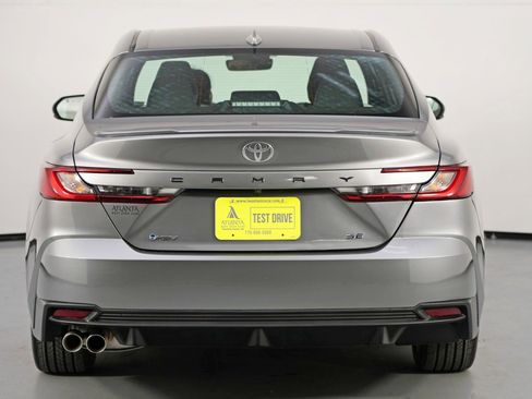 Used 2025 Toyota Camry SE w/ Convenience Package image 47