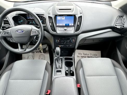 Used 2018 Ford Escape SE w/ SE Sync 3 Package FWD image 15