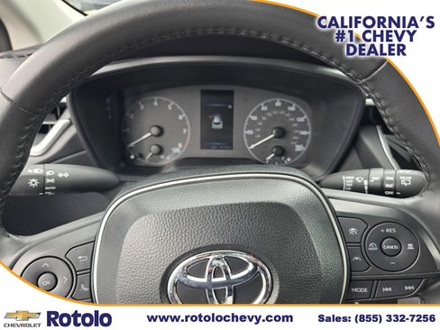 Used 2025 Toyota Corolla Cross LE image 23
