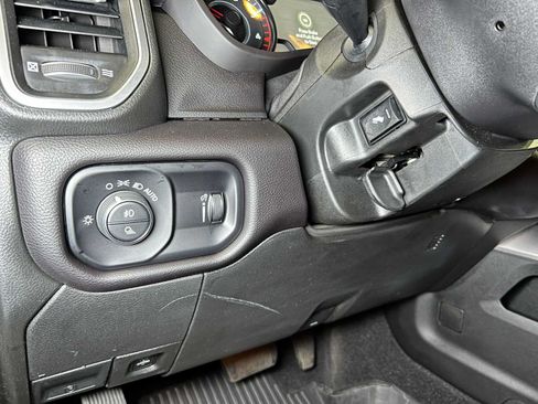 Used 2023 RAM 3500 Big Horn w/ Level B Equipment Group AWD/4WD image 32
