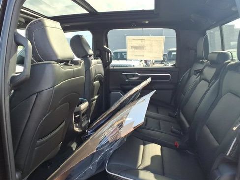 New 2026 RAM 1500 Laramie AWD/4WD image 15