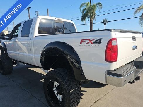 Used 2015 Ford F250 Lariat w/ Chrome Package image 4