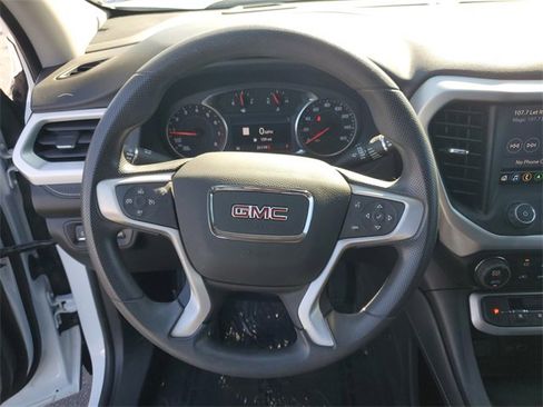 Used 2023 GMC Acadia SLE w/ Driver Convenience Package image 16