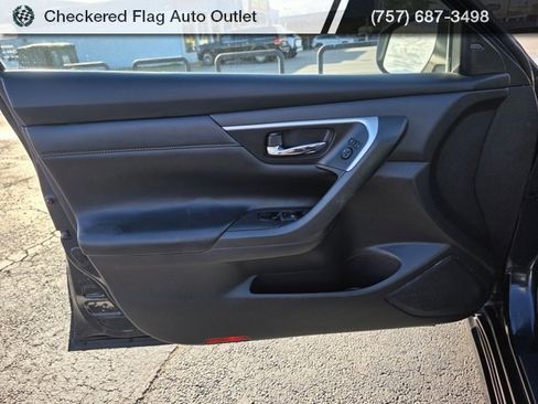 Used 2016 Nissan Altima 2.5 SL w/ 2.5 Technology w/LED Package image 21