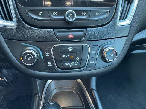 Used 2016 Chevrolet Malibu LT FWD image 26